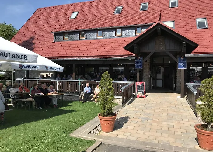 Berggasthof Heuberghaus, Direkt Am Rennsteig *