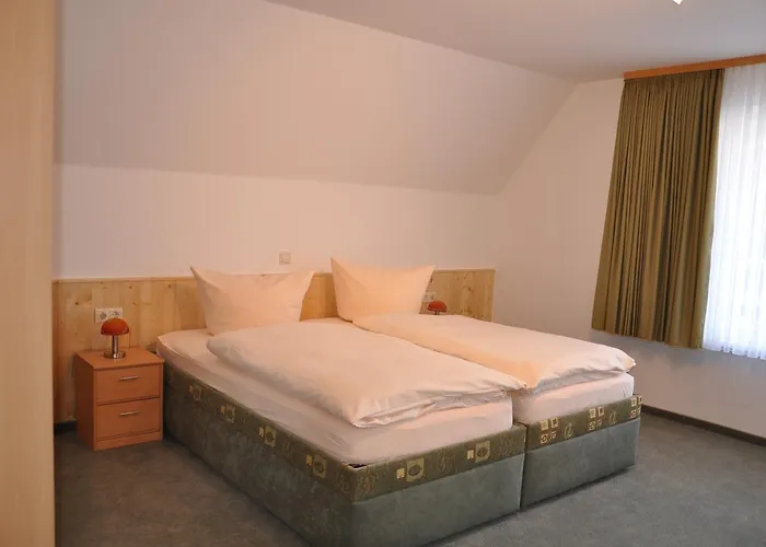 Berggasthof Heuberghaus, Direkt Am Rennsteig Friedrichroda